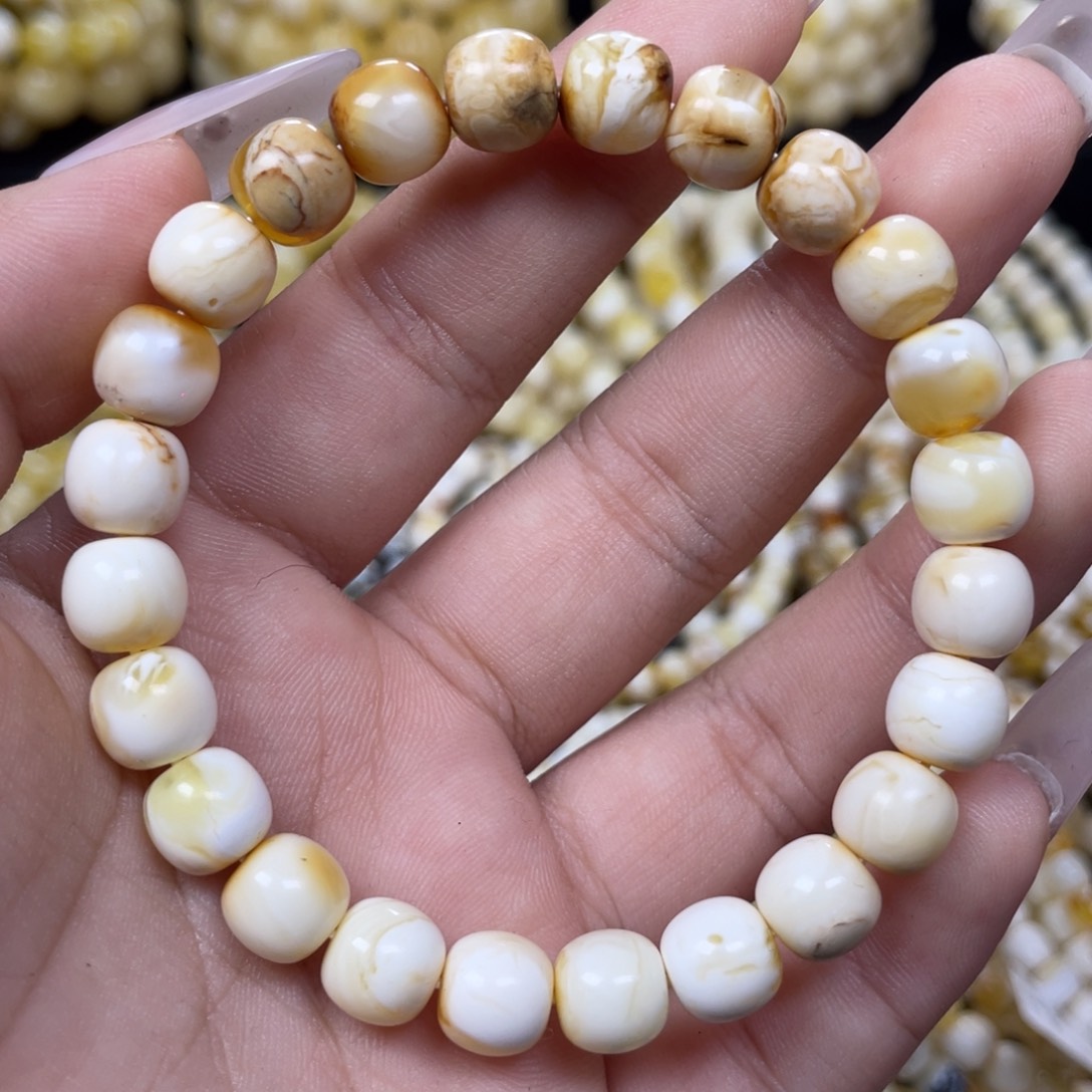 蜜蜡未镶嵌珠宝奇石8.5m