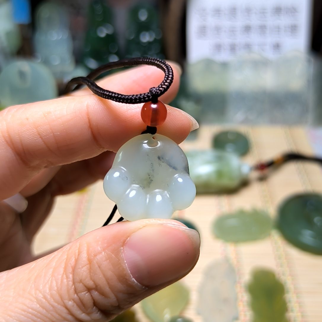 岫玉吊坠(不含链)未镶嵌