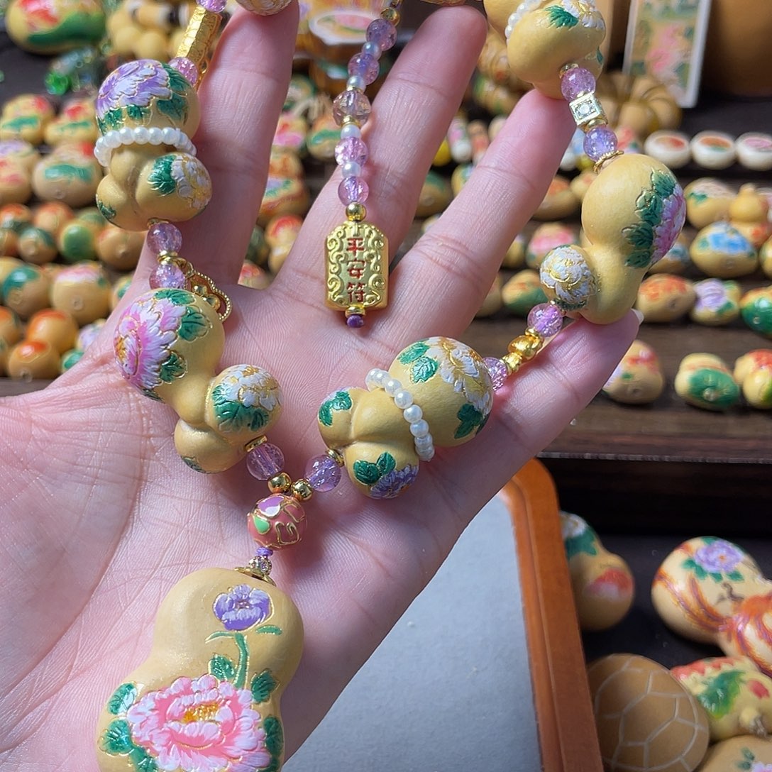 岁***好一串金蟾手持做工