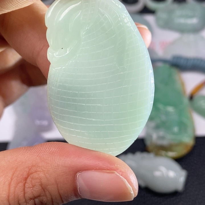 翡翠未镶嵌颈饰翡翠