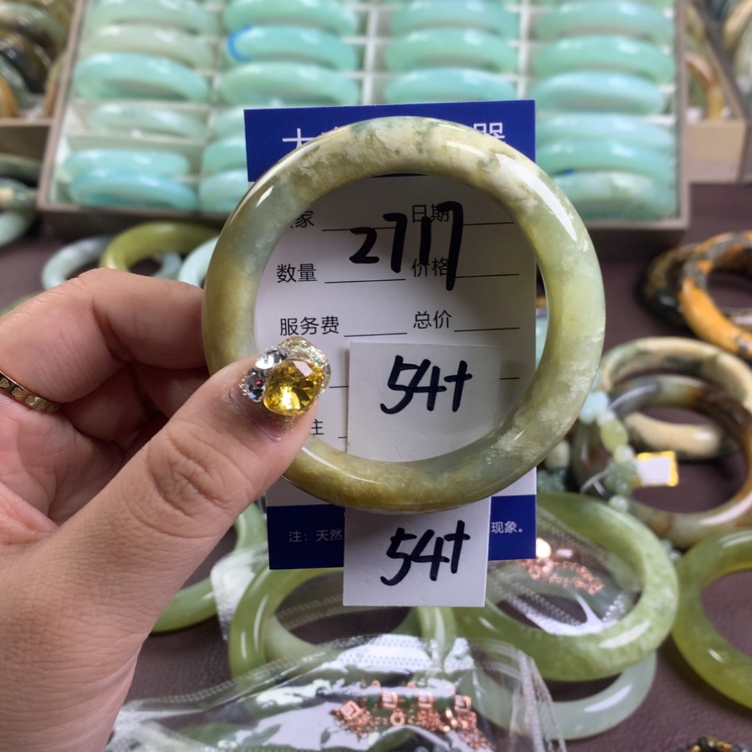 蛇纹石玉手镯未镶嵌2717