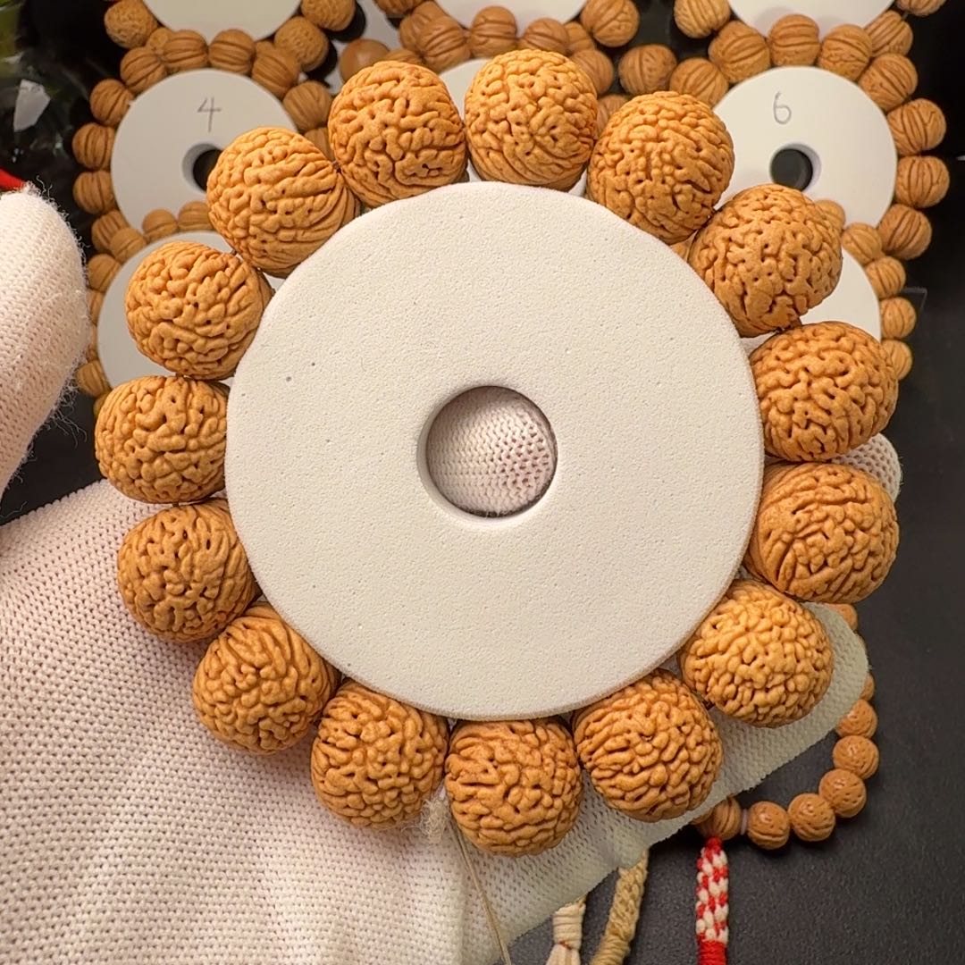 桃核手串龙鳞苹果