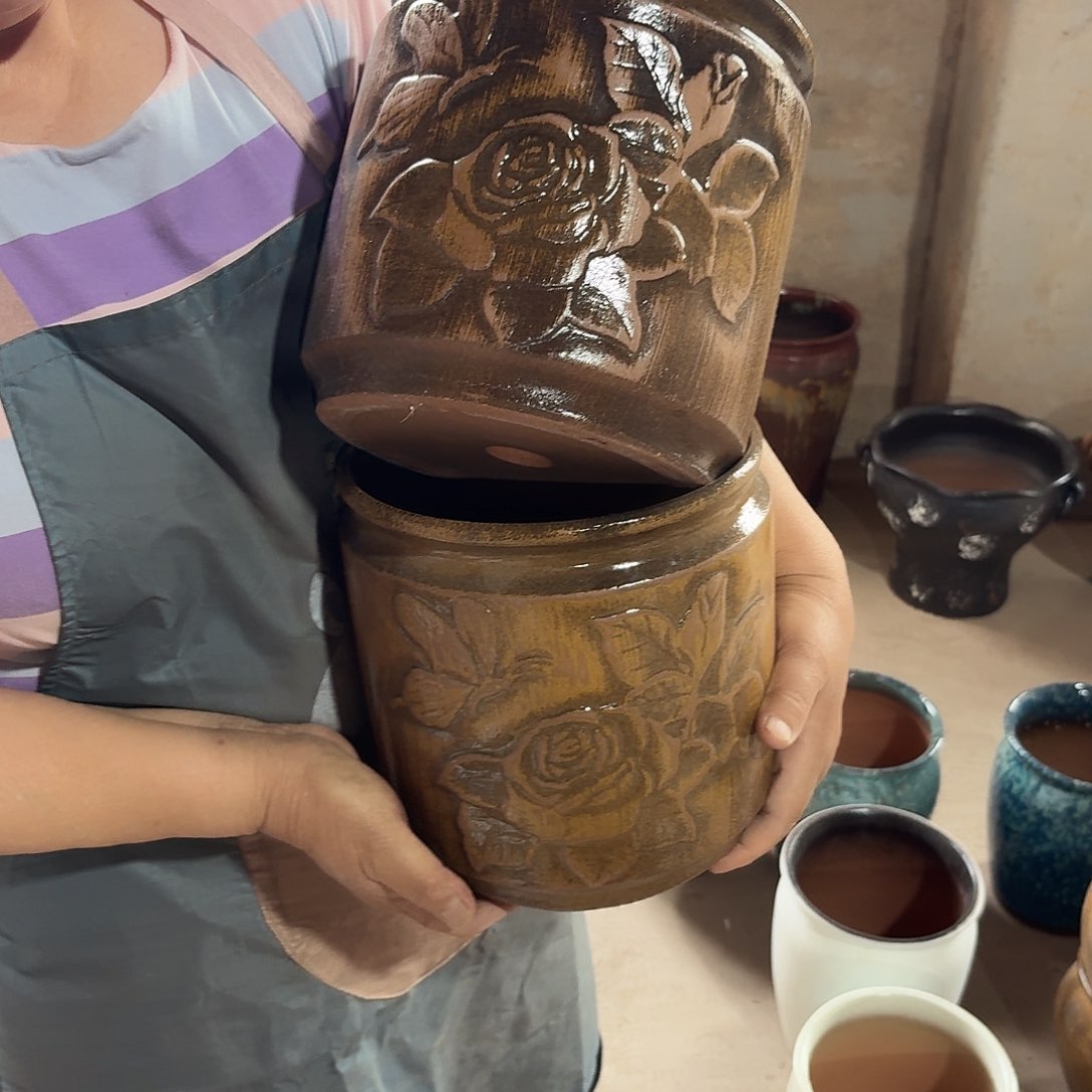 紫砂花盆口20高20两个
