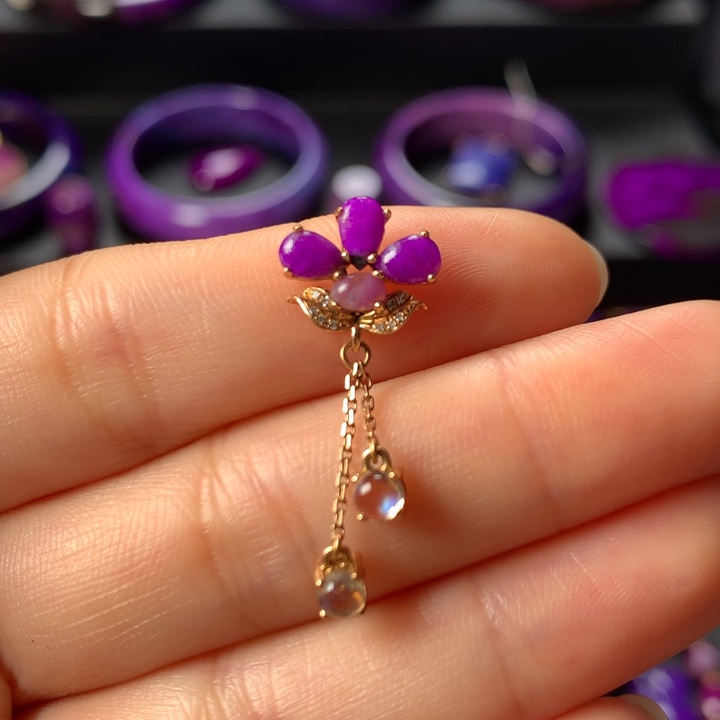 苏纪石（舒俱来）吊坠18K金镶嵌