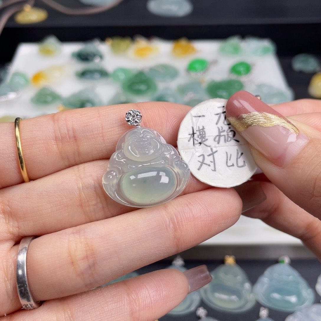 翡翠颈饰未镶嵌翡翠