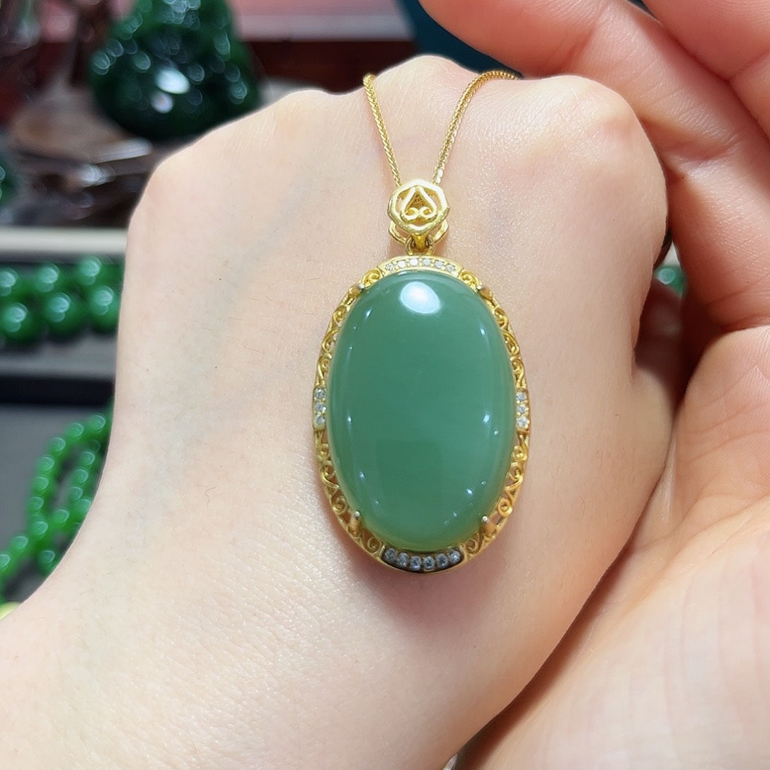 和田玉吊坠银S925镶嵌