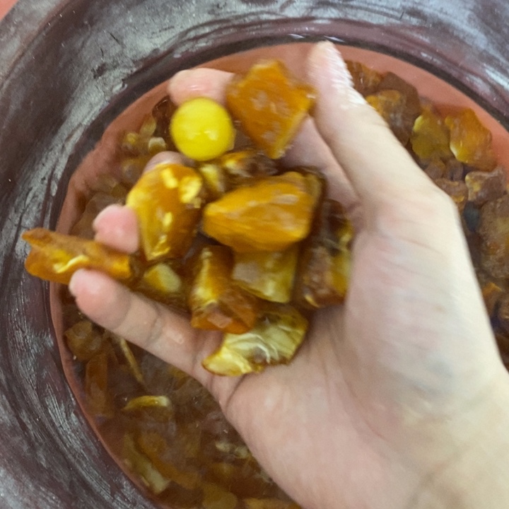 未镶嵌蜜蜡裸石吊坠