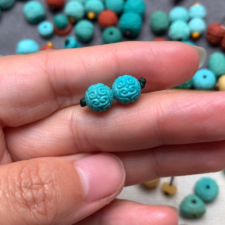 绿松石配饰未镶嵌