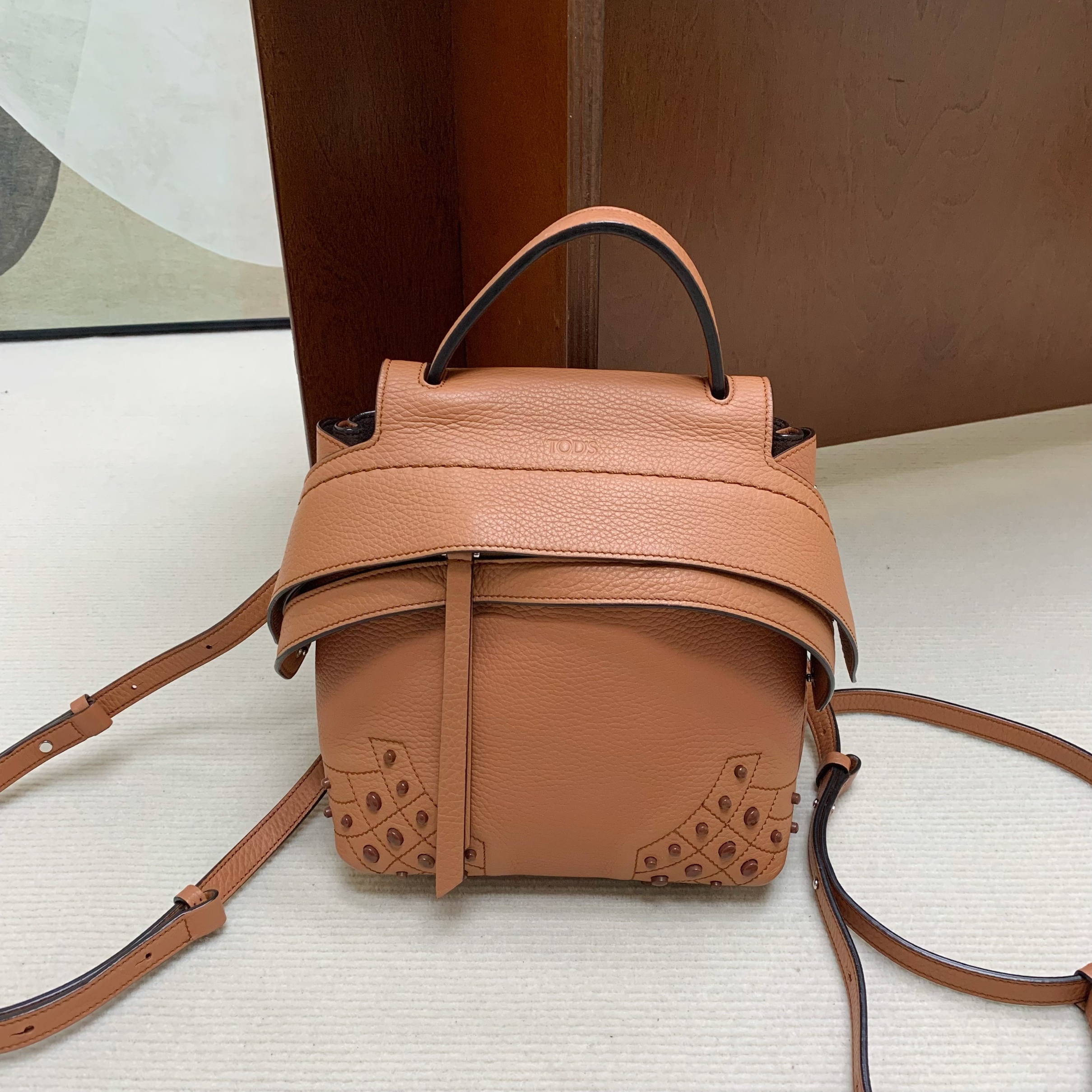99新 TOD’S/托德斯 【99新】tod‘s 多用大嘴在售双肩带-4473