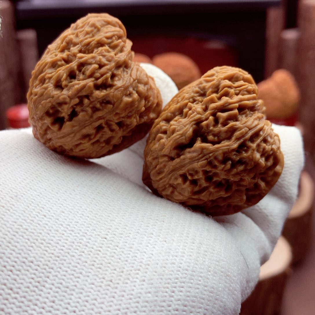 文玩核桃吊坠特留疤三角拉丝36.37.37.37克单不差