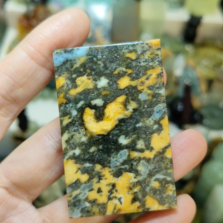 岫玉未镶嵌挂坠款式