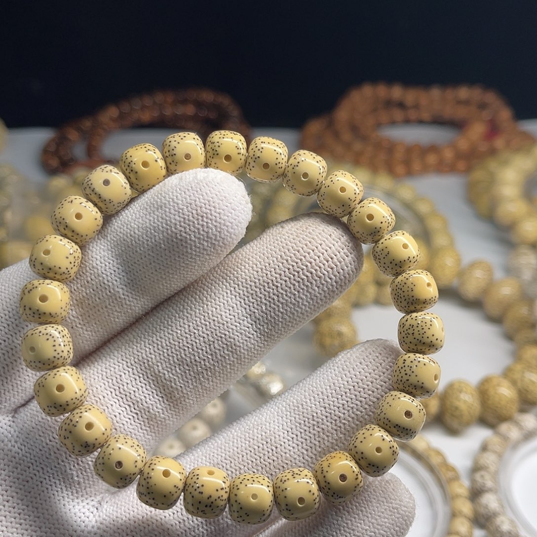 爱***睡吊坠星月菩提9/8同枝月留白