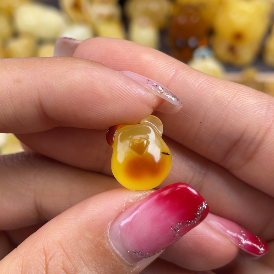 琥珀裸石未镶嵌蜜蜡