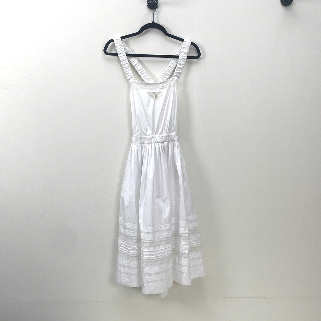 99新 Prada/普拉达 蕾丝拼接伞形吊带连衣裙 38码 1357