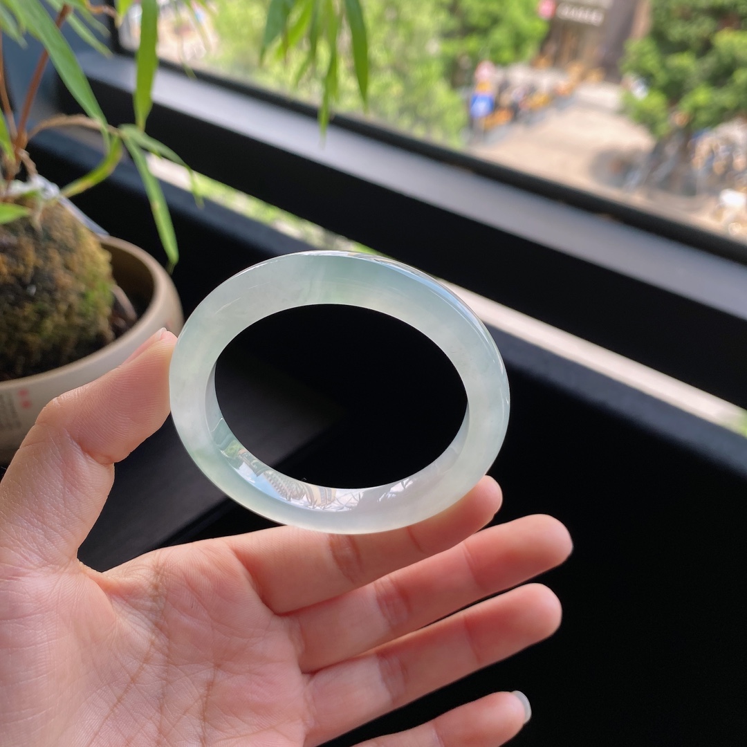 好色珠宝  圈口51缅甸老坑A货冰种晴水正圈女款翡翠手镯