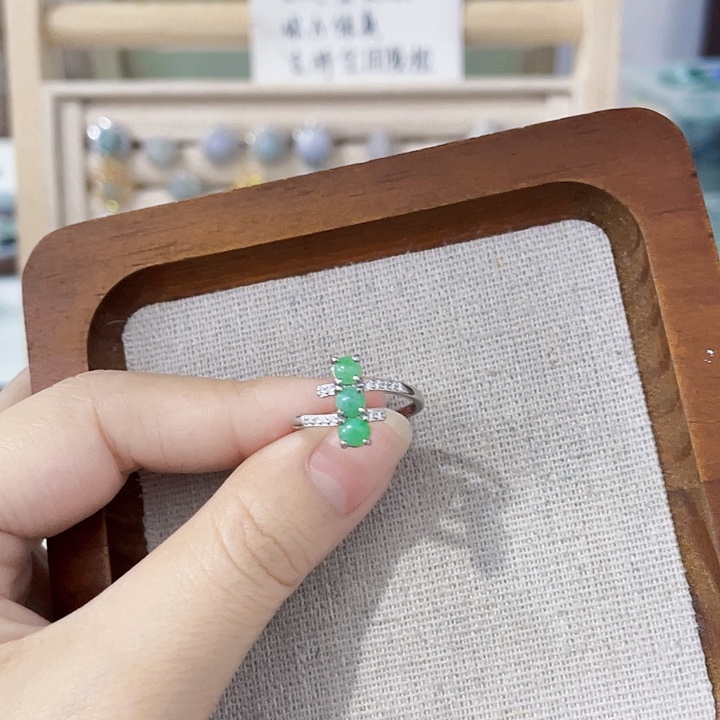 翡翠未镶嵌颈饰天然翡翠Ａ货