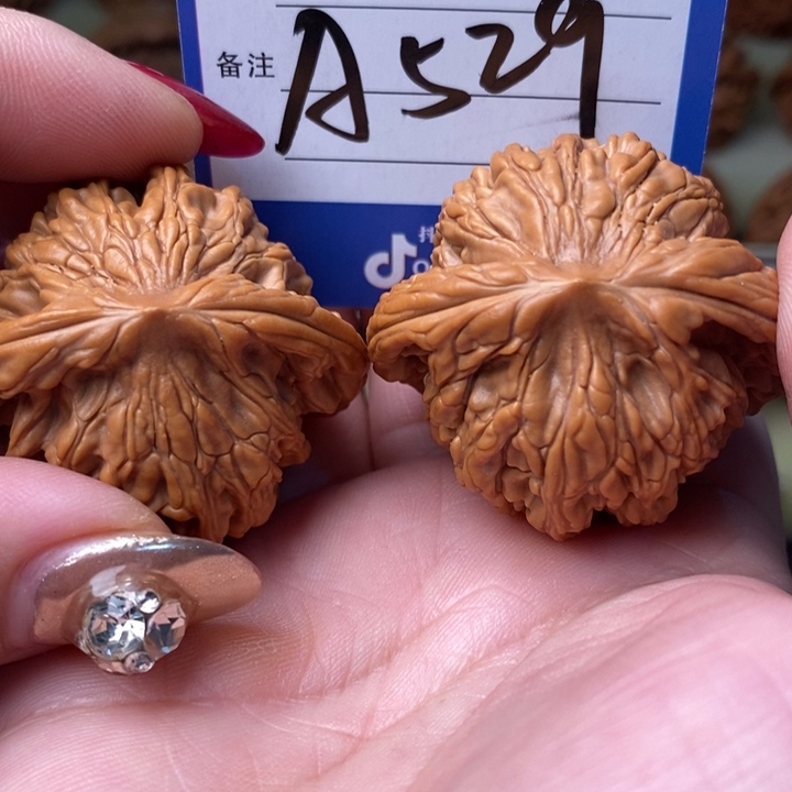 桃核吊坠情****久粗筋虎粗筋虎