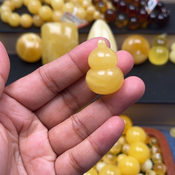 琥珀未镶嵌珠宝奇石M76号