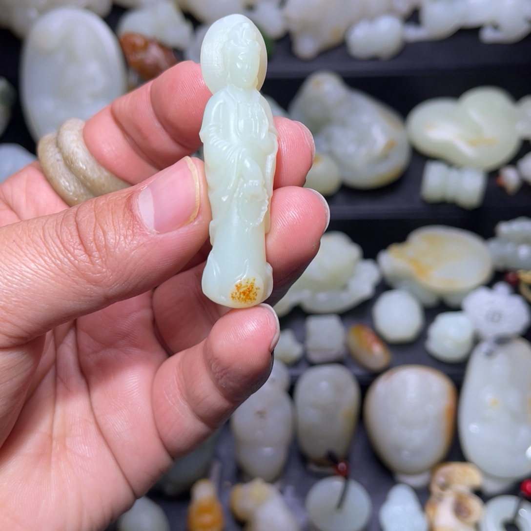 和田玉颈饰未镶嵌卍***卍