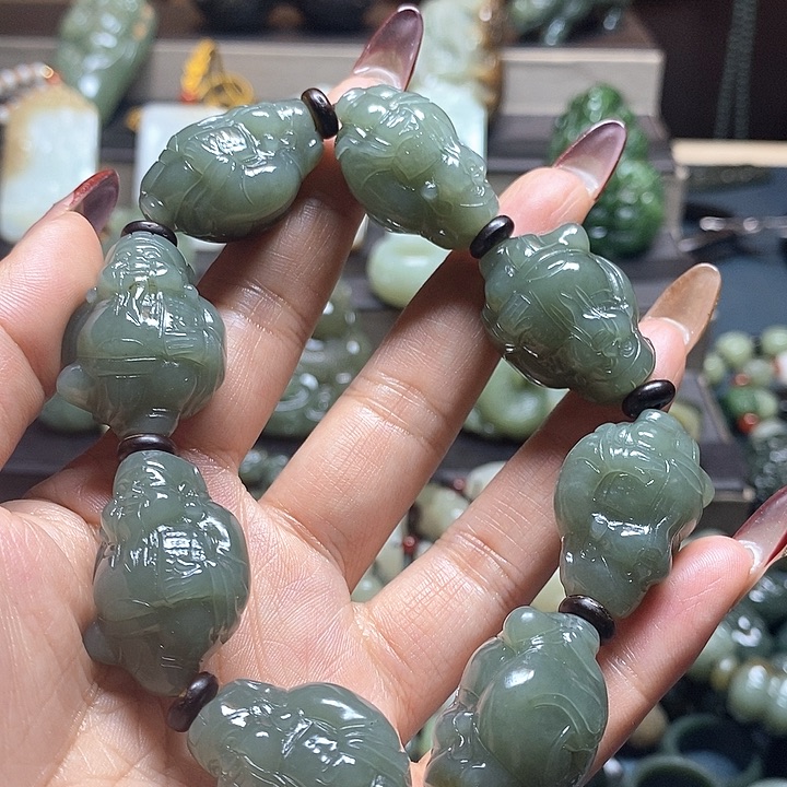 和田玉未镶嵌手串