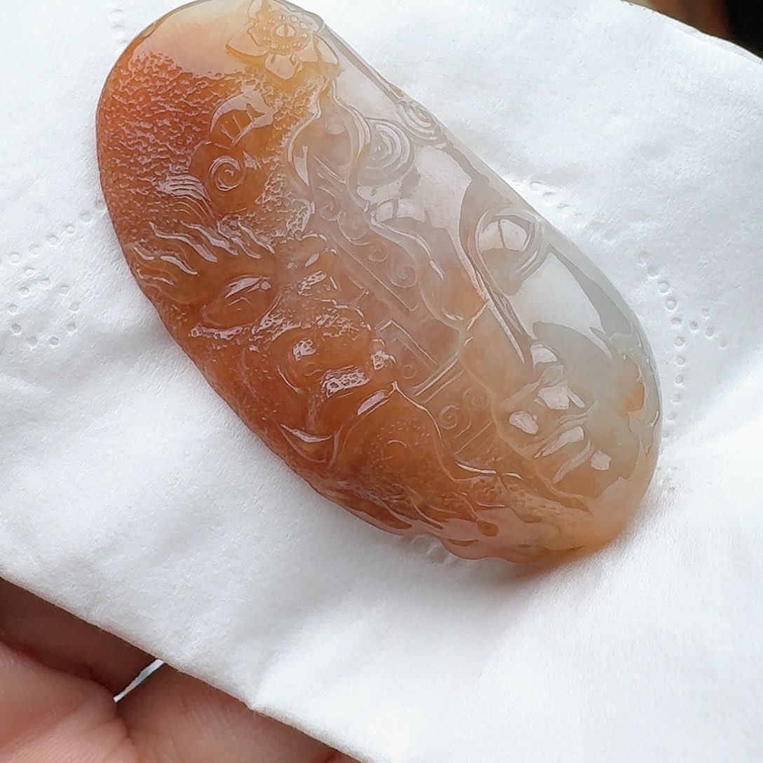 翡翠颈饰未镶嵌寒*翡翠