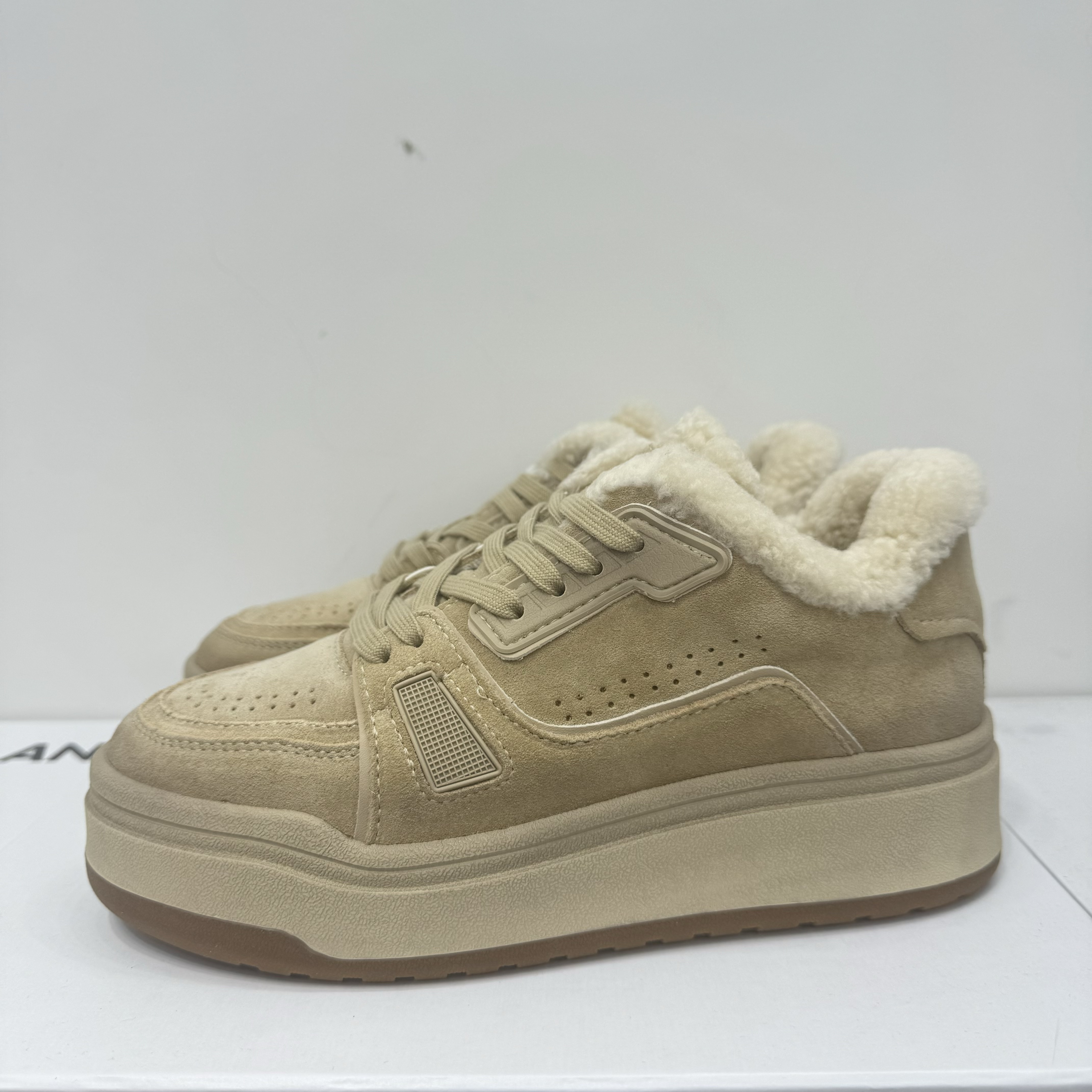 增高冬季通用耐磨日常休闲板鞋加绒休闲鞋舒适保暖