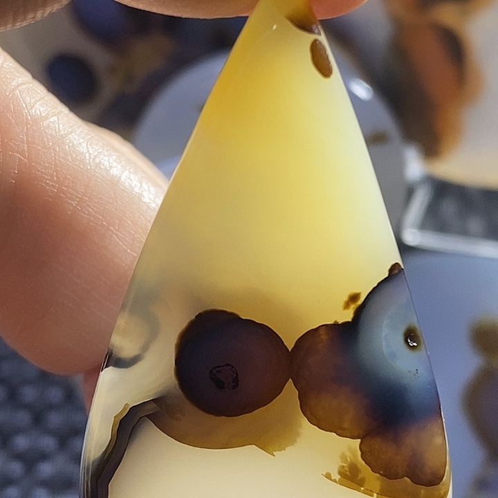 未镶嵌颈饰玛瑙/玉髓梦**裳