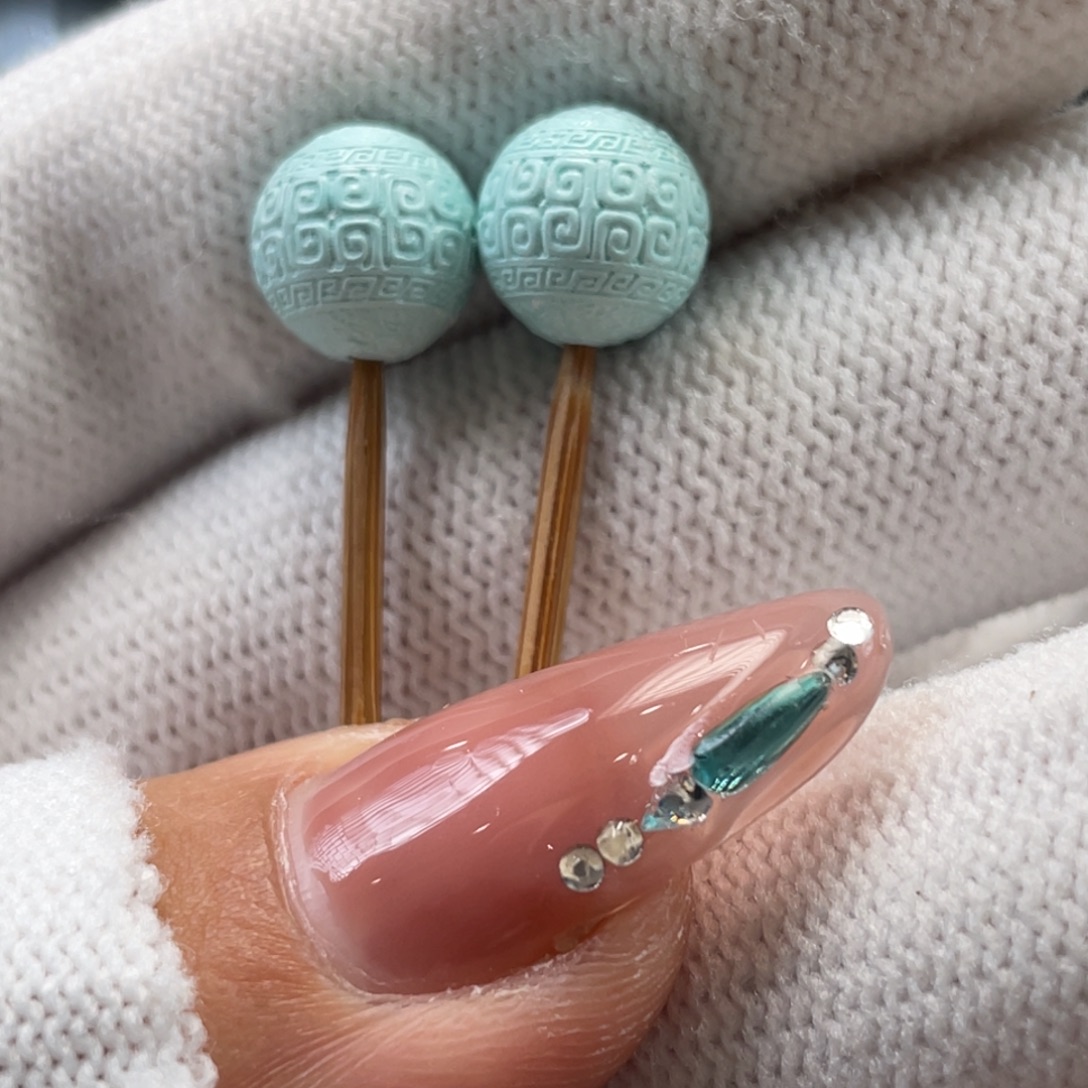 绿松石未镶嵌挂件