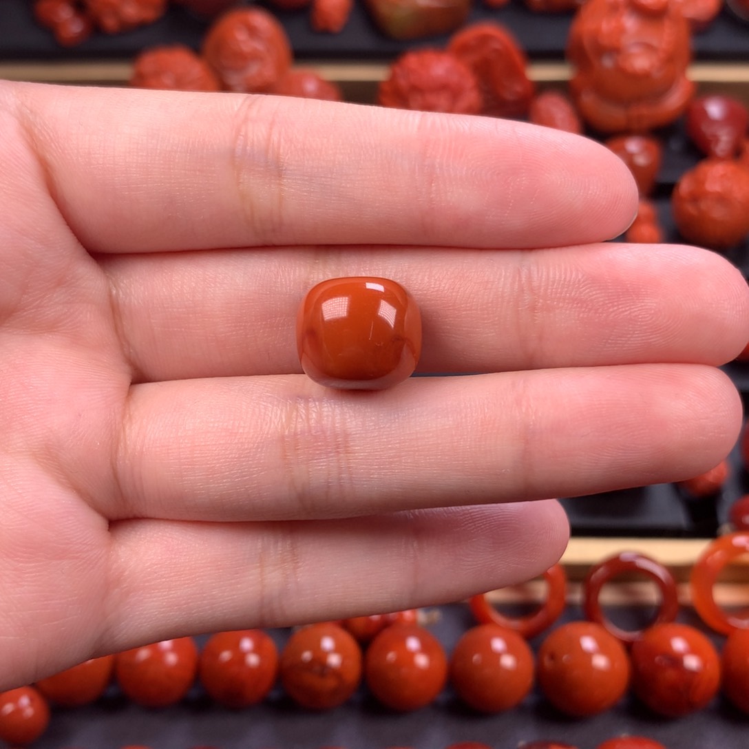 未镶嵌老型13.5mm南红玛瑙?**3