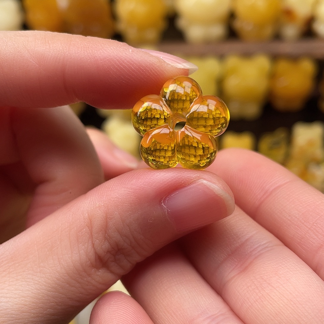 玲***2琥珀未镶嵌珠宝奇石