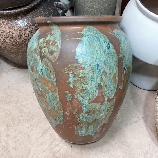 紫砂花盆口22高度33油画黄
