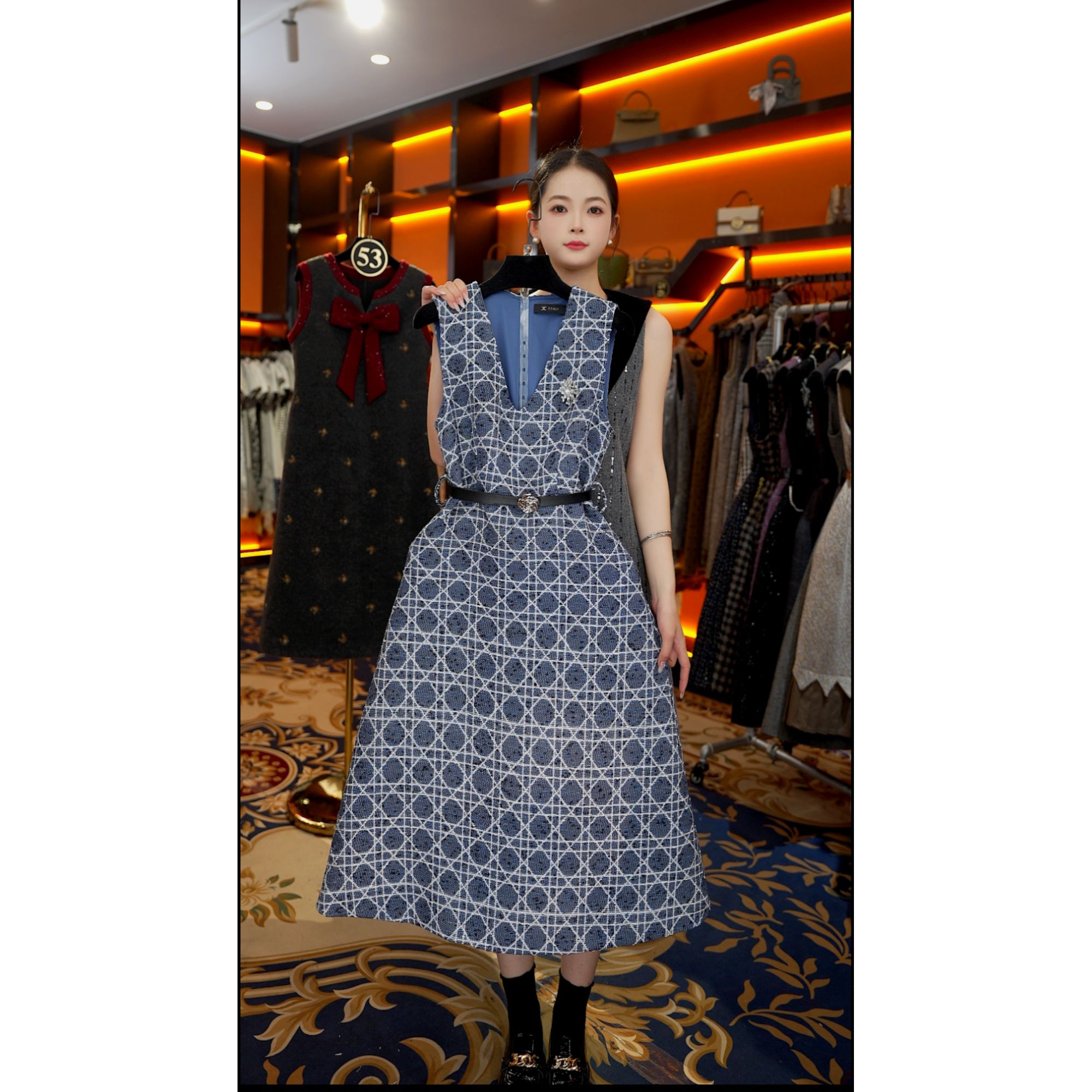 【宠粉价】小香风秋冬新款轻奢气质无袖设计连衣裙NH-WX313