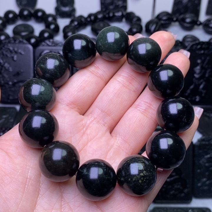 和田玉（青玉）未镶嵌手链