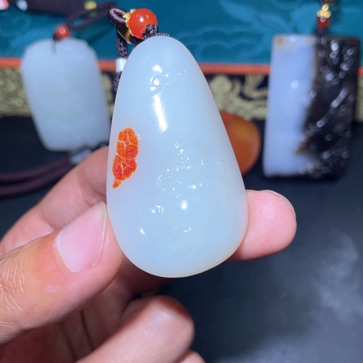 和田玉未镶嵌颈饰J