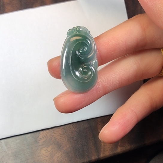 翡翠未镶嵌颈饰缅甸A货，每天下午1点半开播