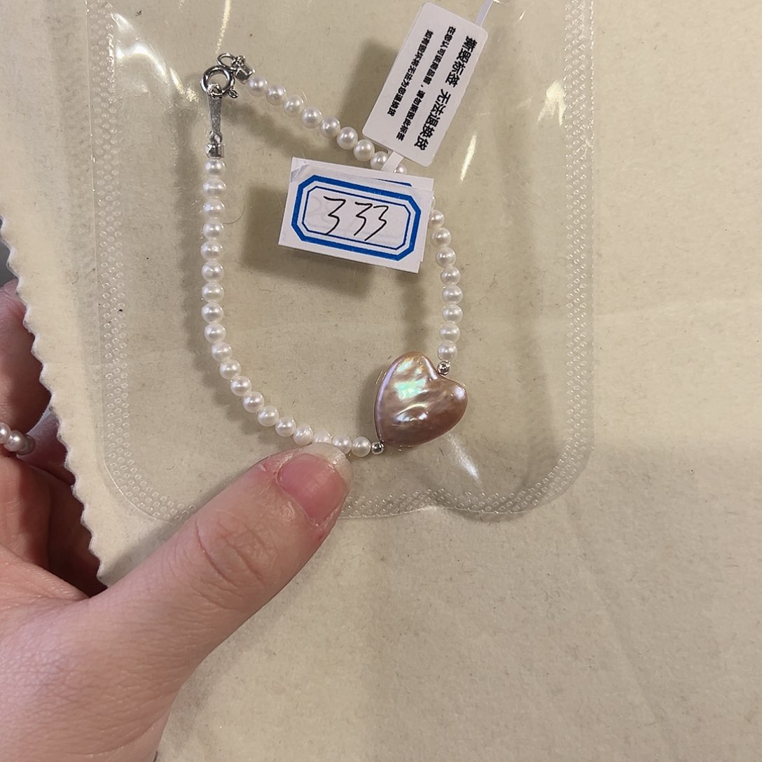 淡水珍珠耳饰未镶嵌