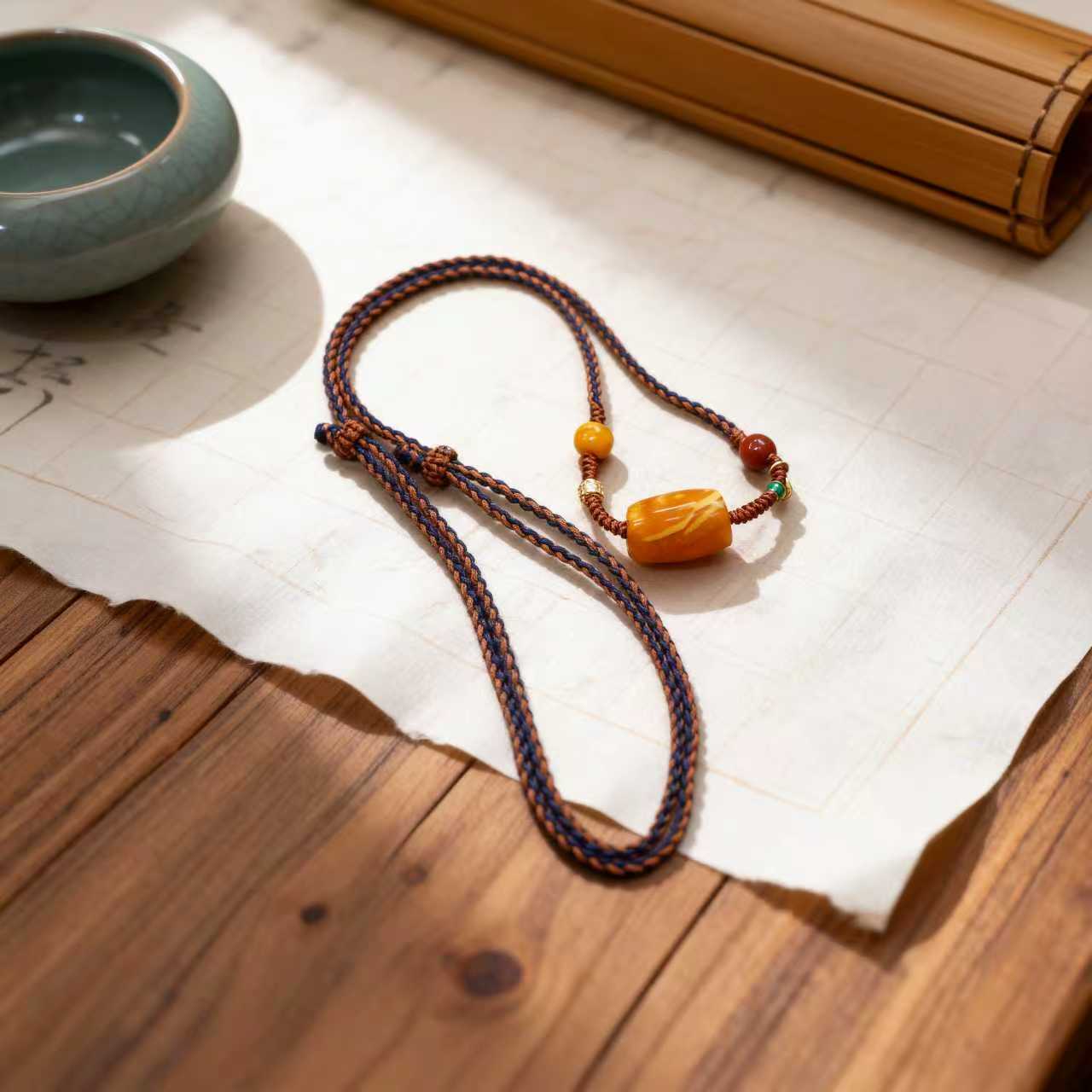 【马到成功】天然琥珀蜜蜡俄料瓷白妖孽老红花蜡马蹄单珠锁骨链吊坠