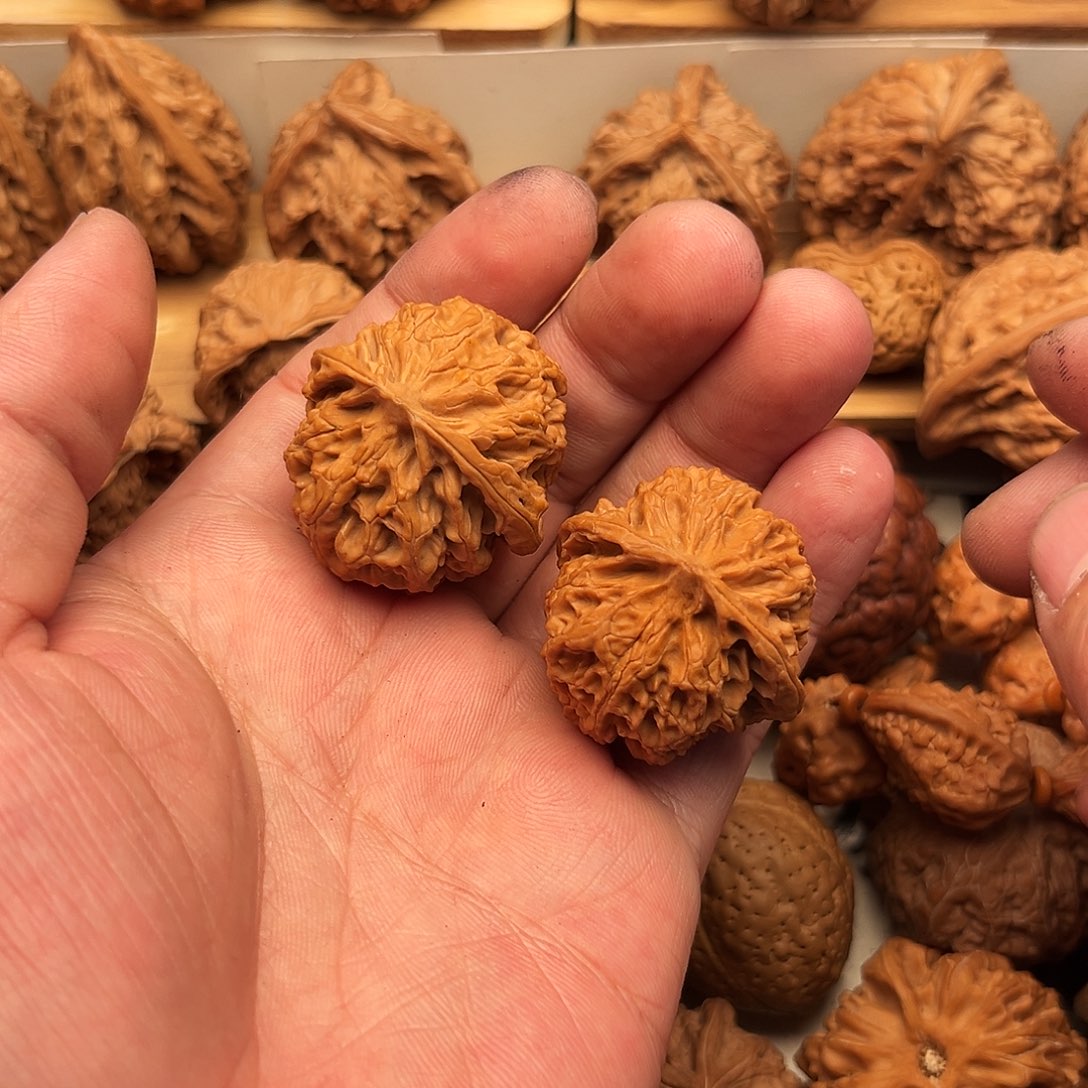 欧***)吊坠文玩核桃苹果