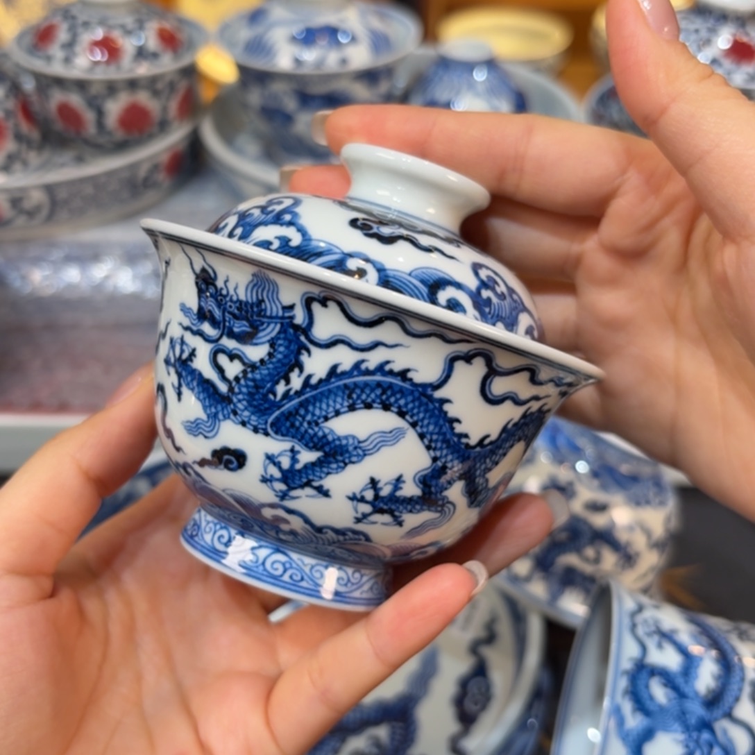 盖碗………………………………………………杯子