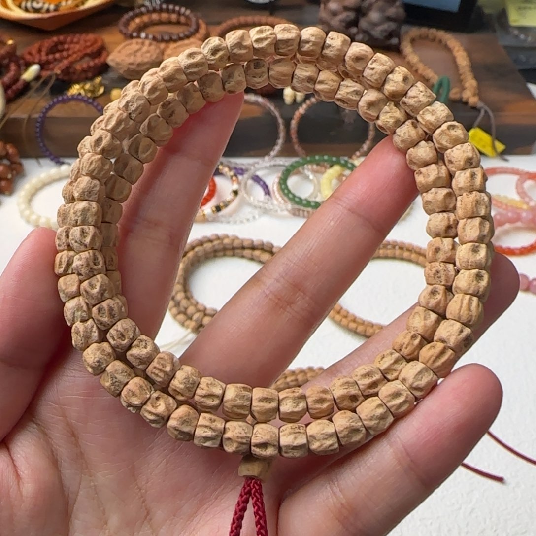 柏香籽/百香籽吊坠深坑方块108