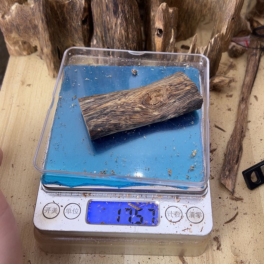 香料绿奇楠虫漏17克乌身牌子