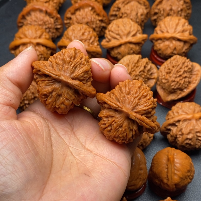 【闪购商品】文玩核桃把件41篓子