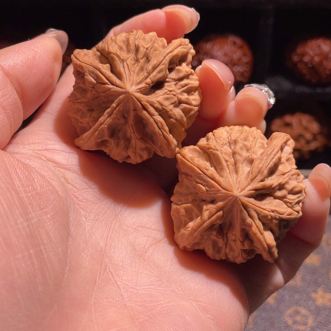 吊坠文玩核桃四棱