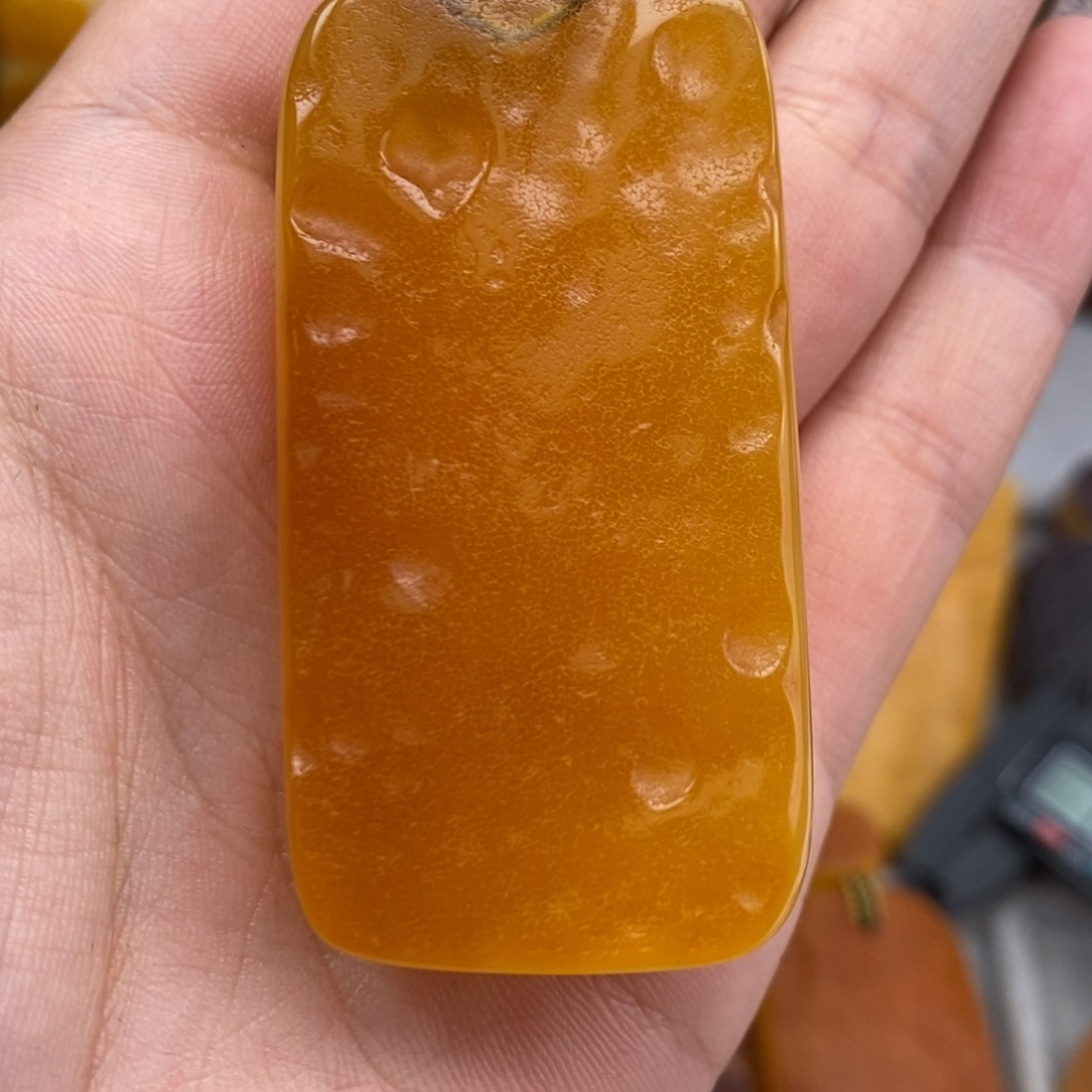 琥珀吊坠(赠链)未镶嵌