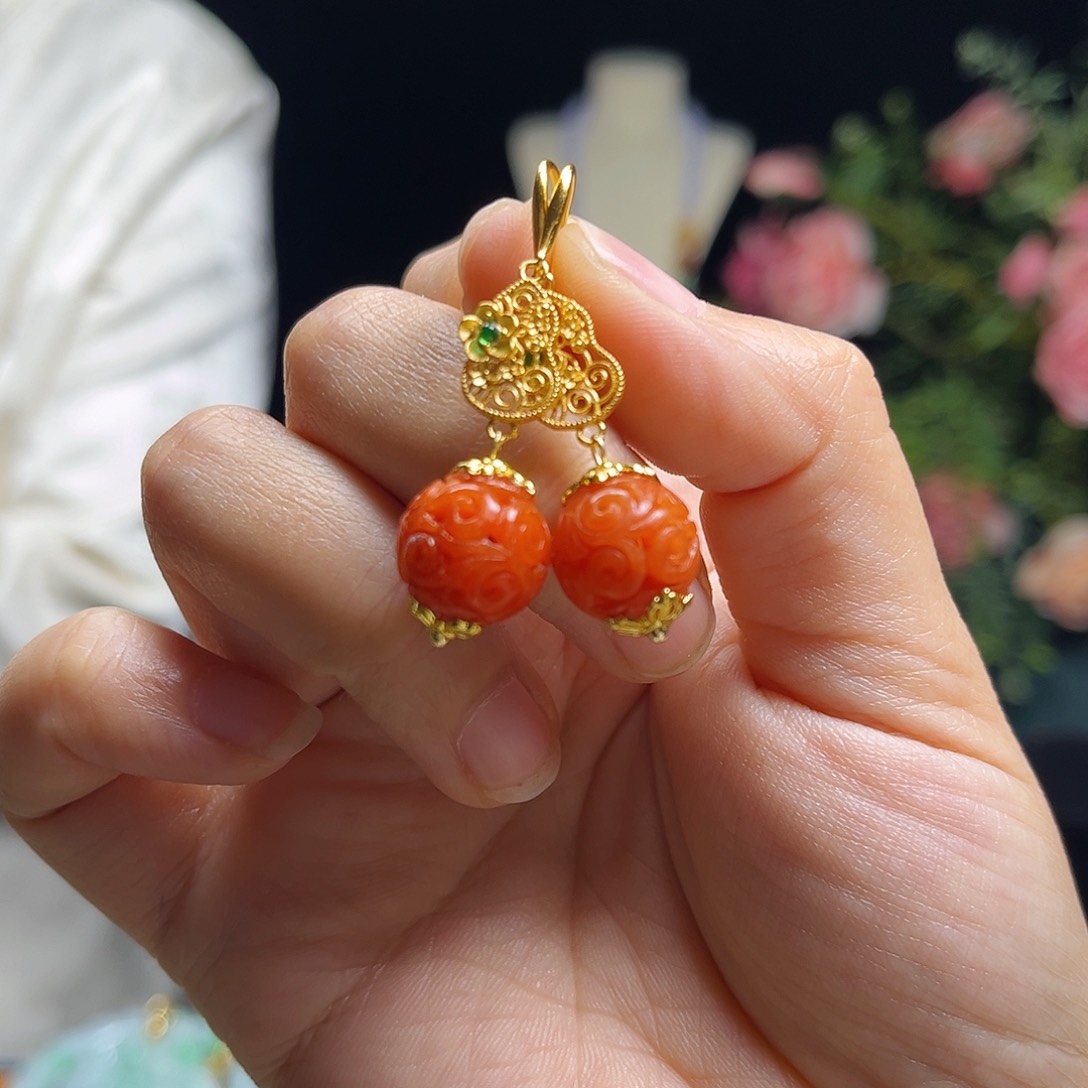 翡翠颈饰未镶嵌冰红翡