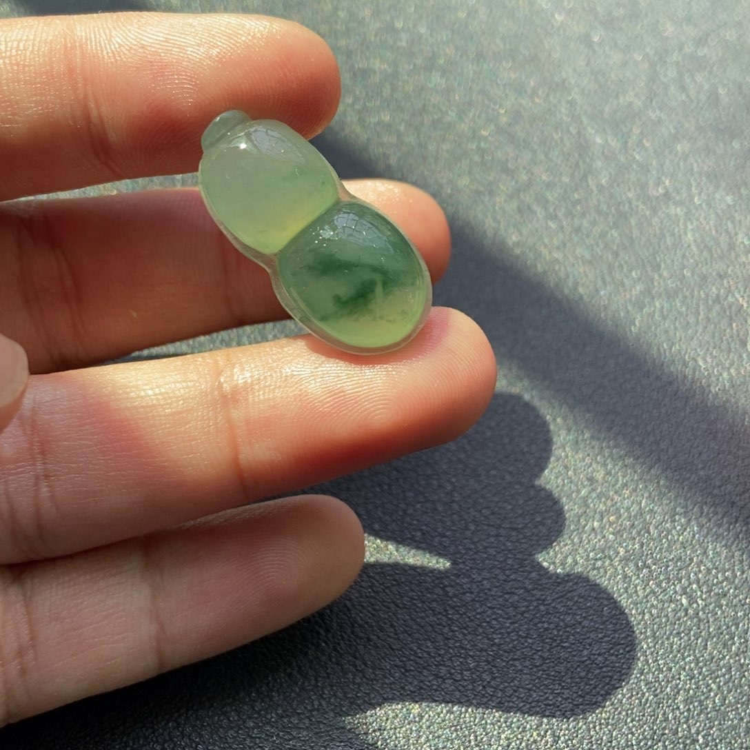 定制翡翠未镶嵌葫芦