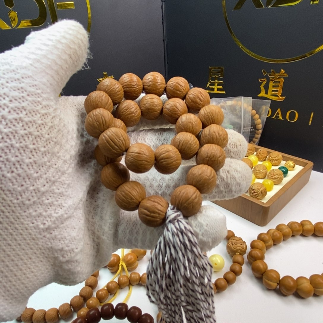 猴头核桃手串聚宝盆