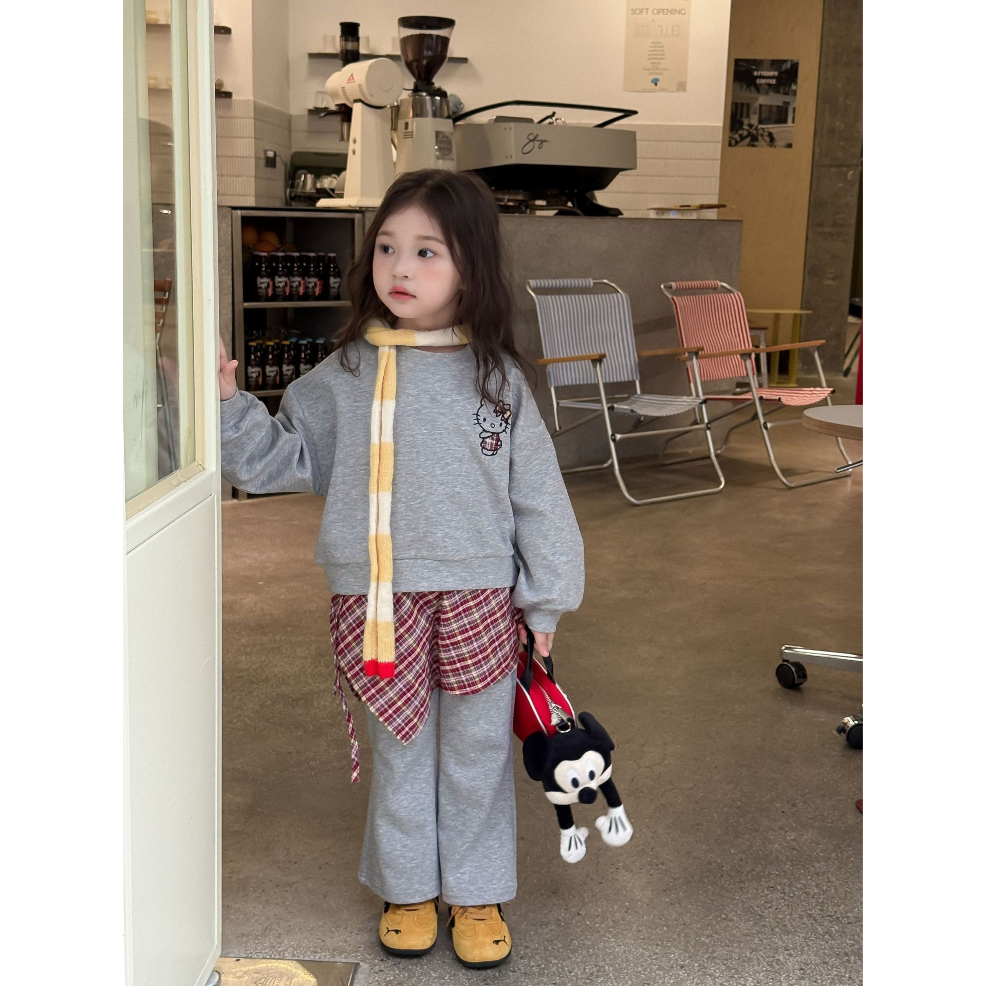 Bmy2025at 女童秋季新款韩版洋气猫咪刺绣卫衣喇叭裤屁帘套装