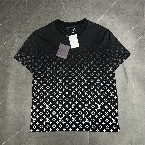 99新 LouisVuitton/路易威登 m码 渐变满印LOGO 短袖