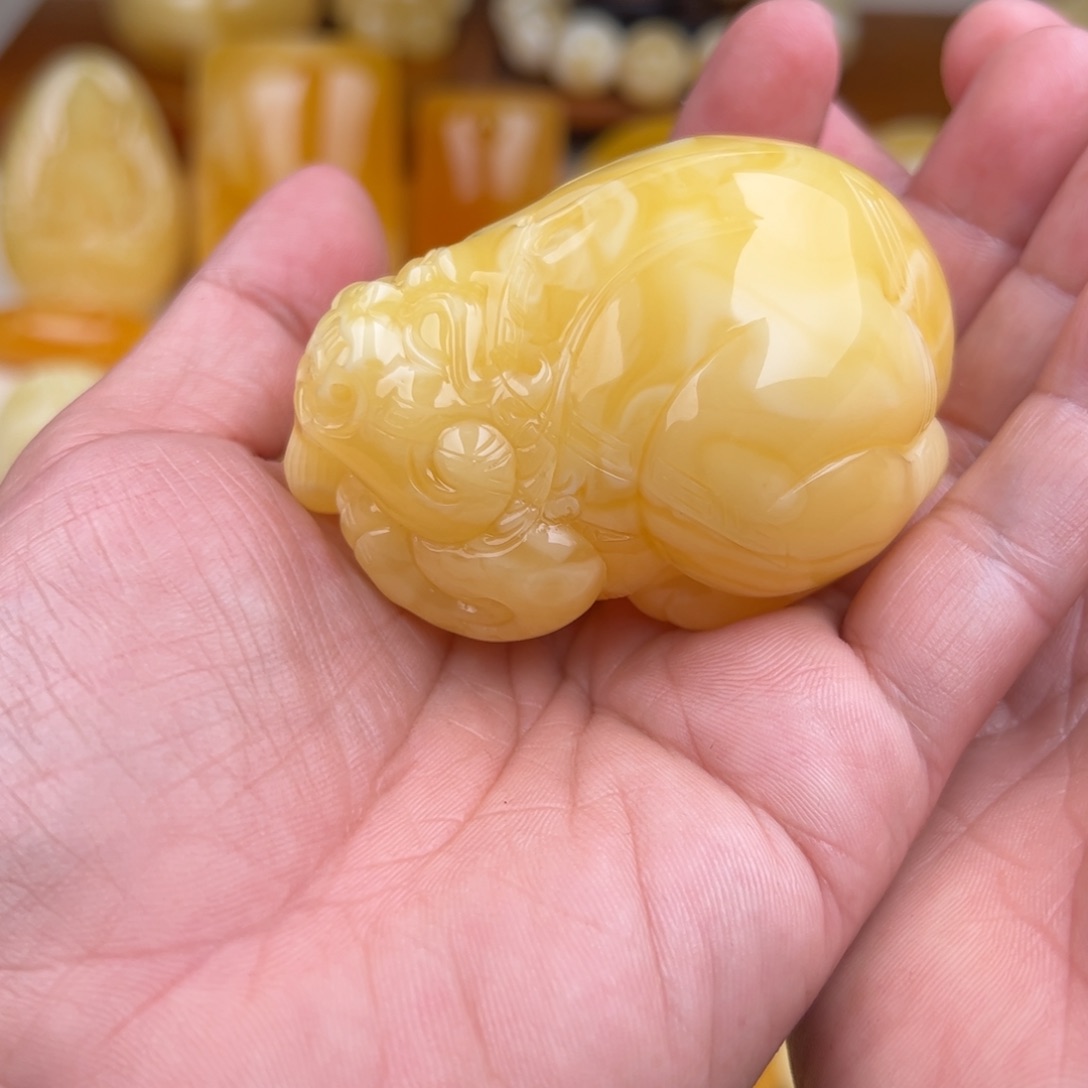 琥珀颈饰未镶嵌纯天然蜜蜡